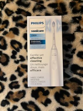 2300 White Electric Toothbrush - Gentle Yet Effective Cleaning